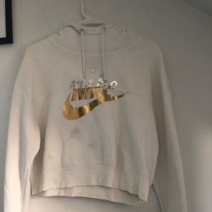 White Nike sweatshirt